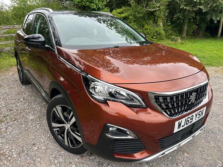 PEUGEOT 3008 1.5 BlueHDi Allure